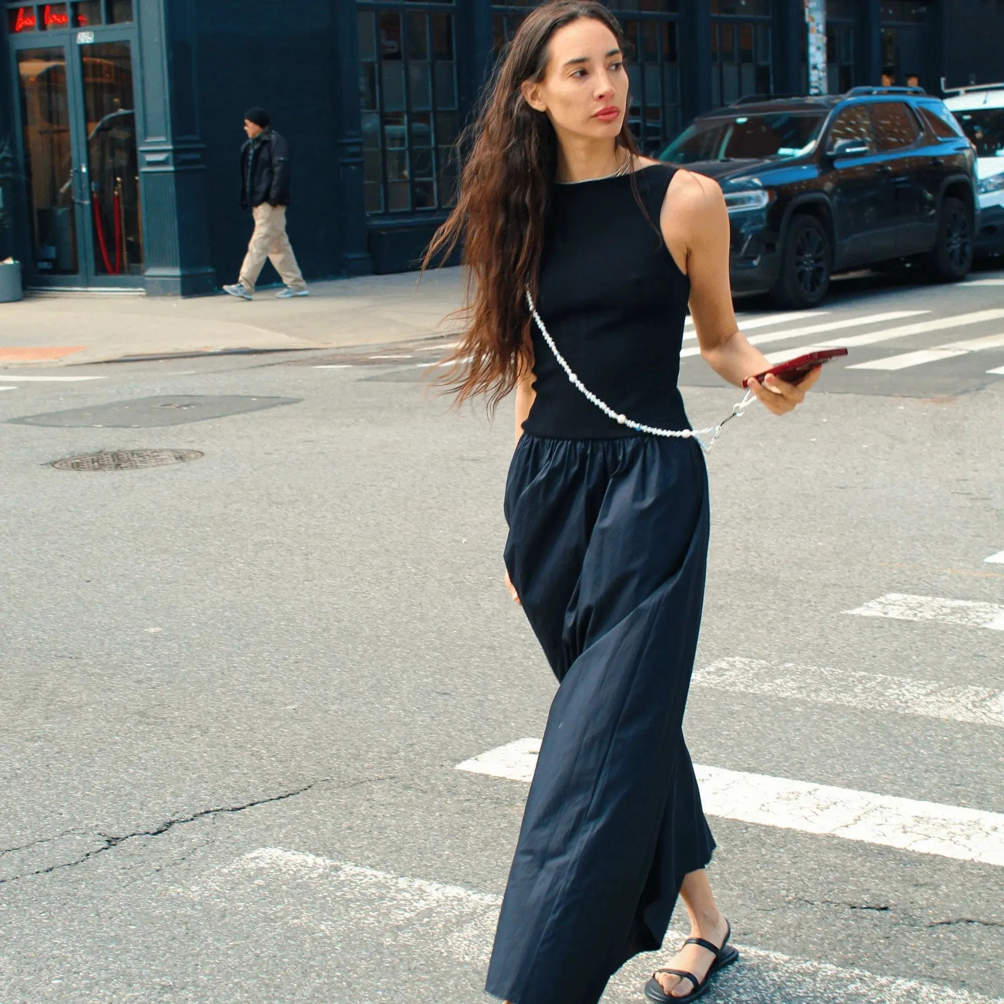 Venus Pearl Trap Crossbody Phone Strap